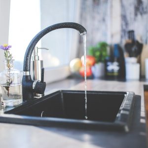 De quoi sont fabriqués les robinets de cuisine?