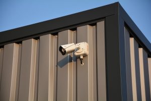 Assurez la sécurité de votre entrepôt en y installant une vidéo surveillance