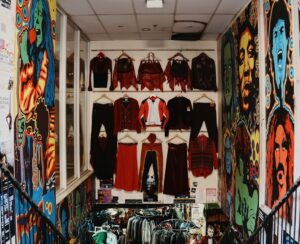 5 idées déco pour dynamiser votre boutique de vêtements